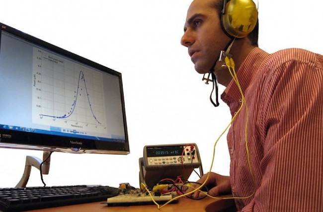 Пьезоэлектрический ремень сможет генерировать электричество при жевании - «Технологии»