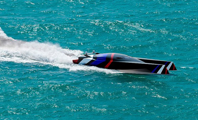 Пронзающий волны катер пересечёт Атлантику за 48 часов на одном баке топлива - «Техника»