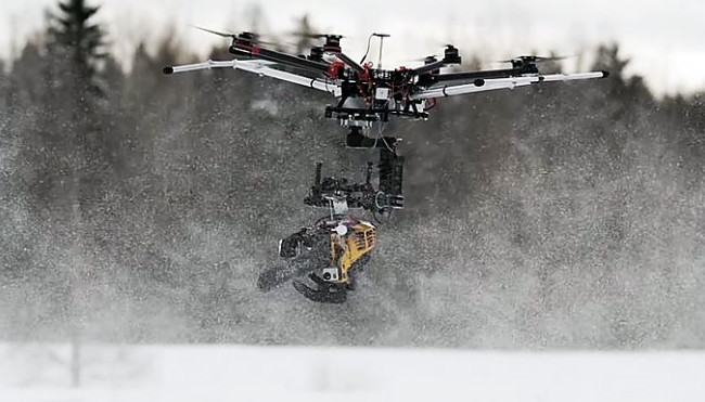 Финские фермеры построили квадрокоптер с бензопилой - «Беспилотники»