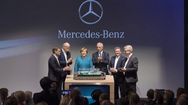 Daimler показал собственную «Гигафабрику» по производству батарей для электромобилей - «Технологии»
