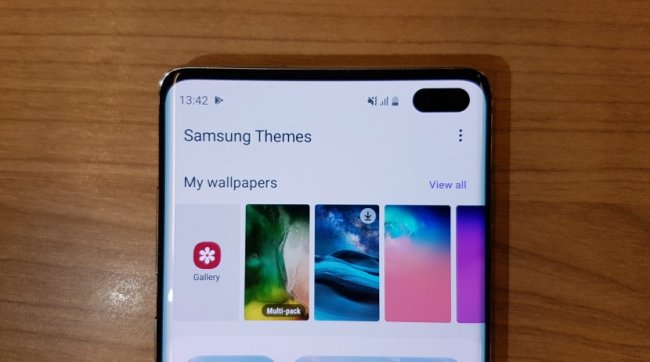 Samsung планирует избавиться от отверстия в экране в своих будущих смартфонах - «Смартфоны»