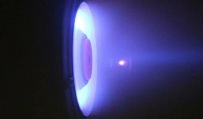 В «Роскосмосе» отчитались о первых тестах двигателя модели СПД-70М - «Космос»