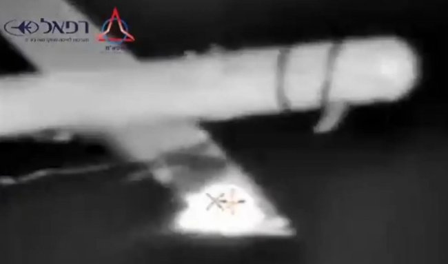 Боевой лазер впервые в истории поразил реальную цель - «Оружие»