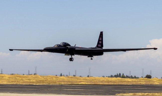 Знаменитый самолет-шпион Lockheed U-2 отметил свое 70-летие рекордным полетом - «Техника»